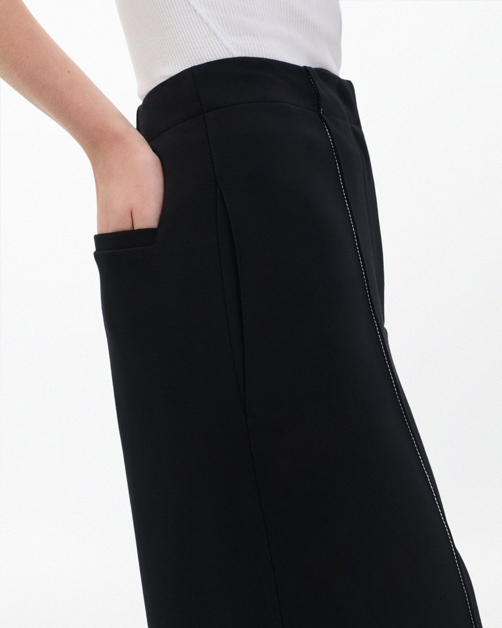 Irina Contrast-Stitch Pants Black - Image 5