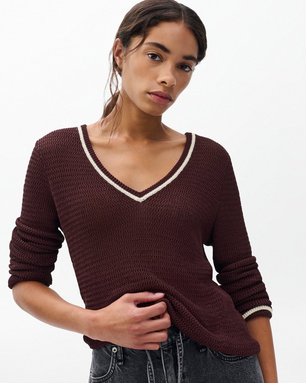Costi V-Neck Sweater Chocolate Brown