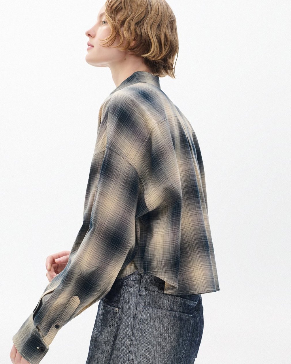 Marin Cropped Plaid Shirt Navy Plaid - Image 7