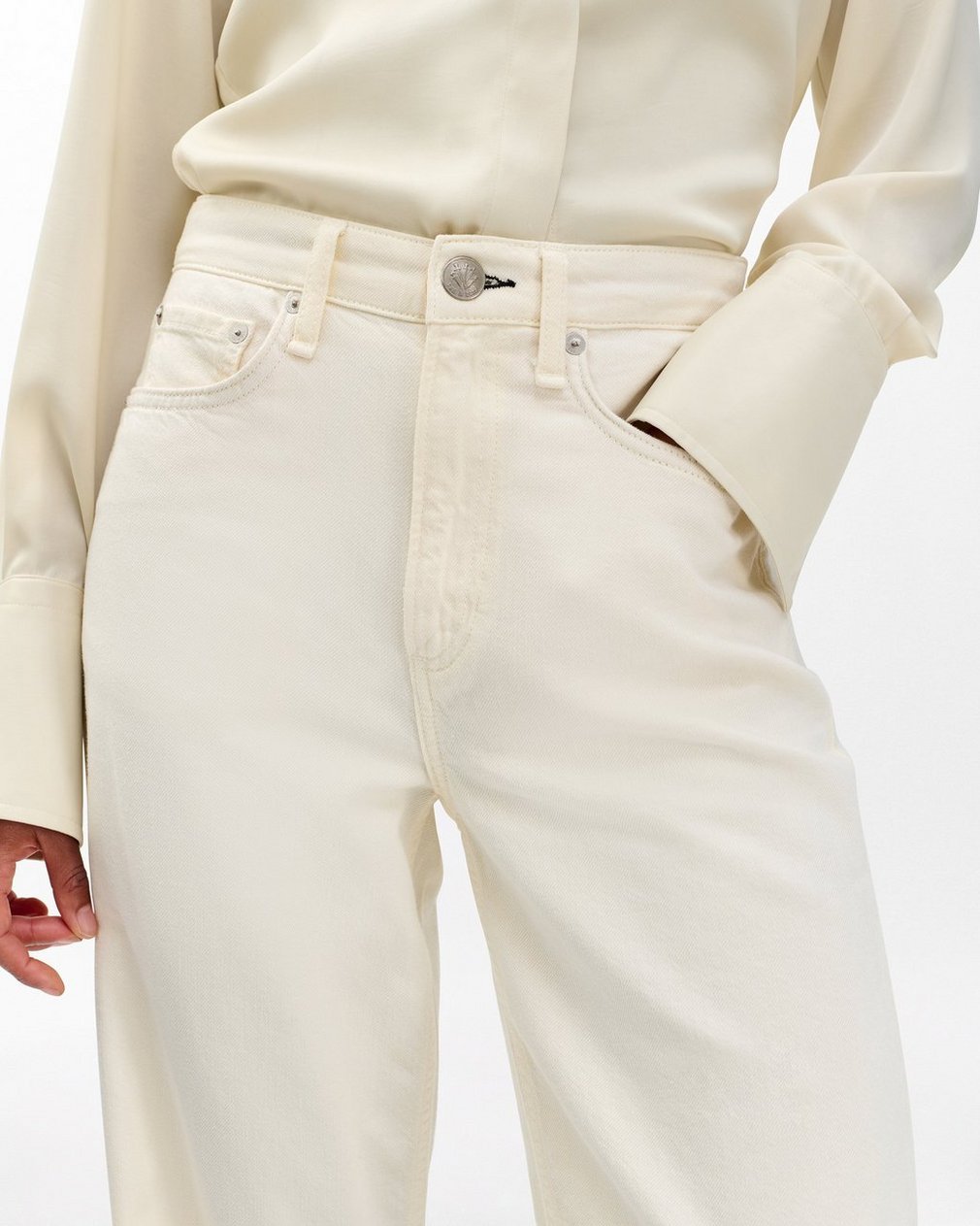 Featherweight Logan Wide Leg Ecru: Mid-Rise Jean - Image 5