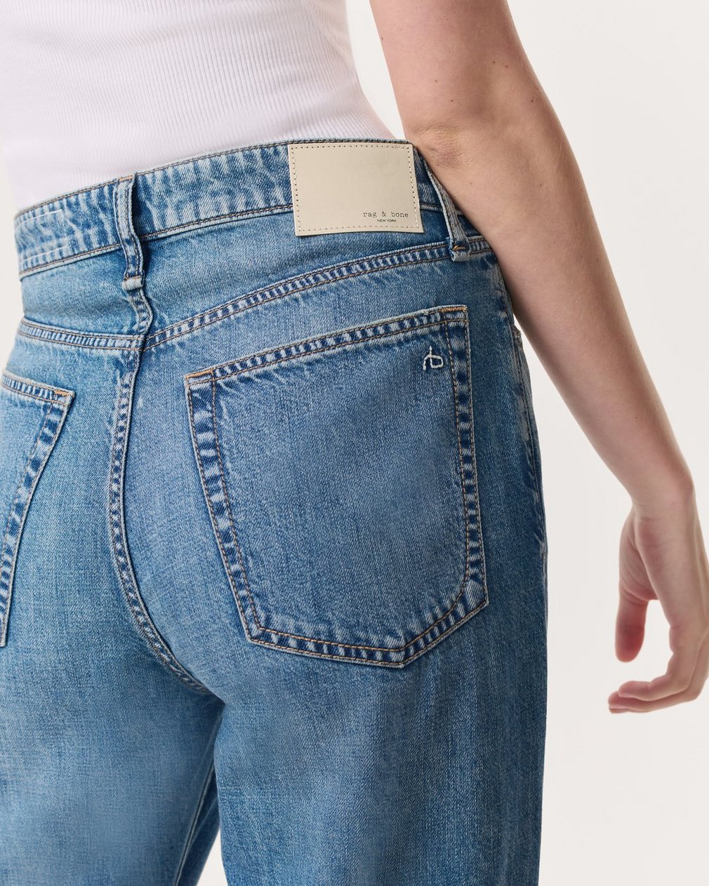 Featherweight Logan Wide-Leg Jeans Orian - Image 4
