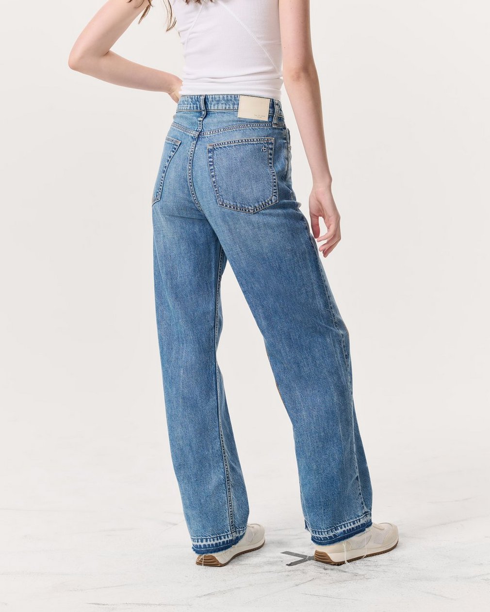 Featherweight Logan Wide-Leg Jeans Orian - Image 5