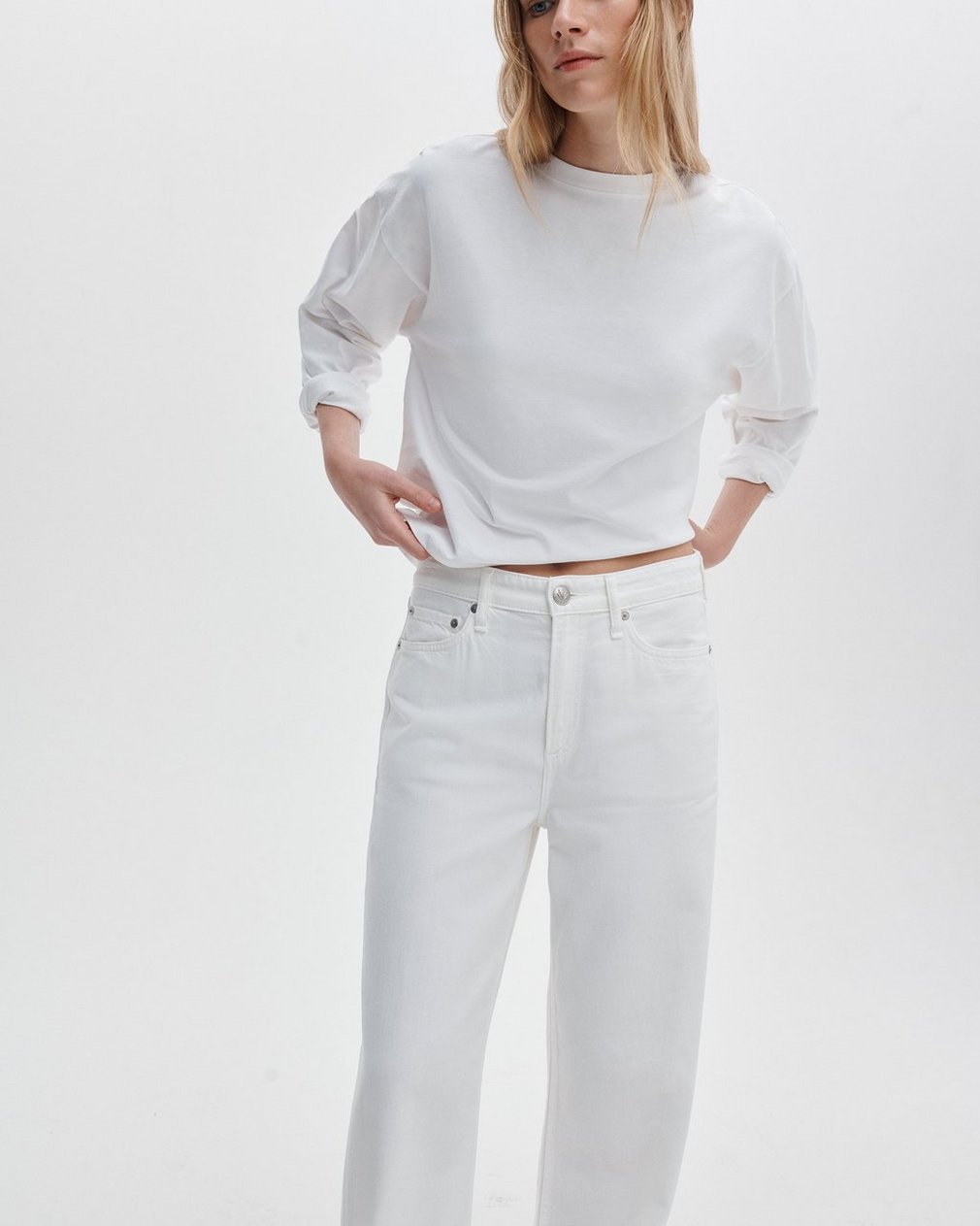Featherweight Logan Wide-Leg Jeans Optic White - Image 4