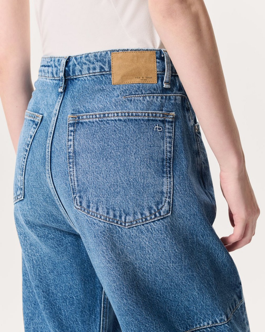 Charlie Ankle-Length Barrel Jeans Accord - Image 4