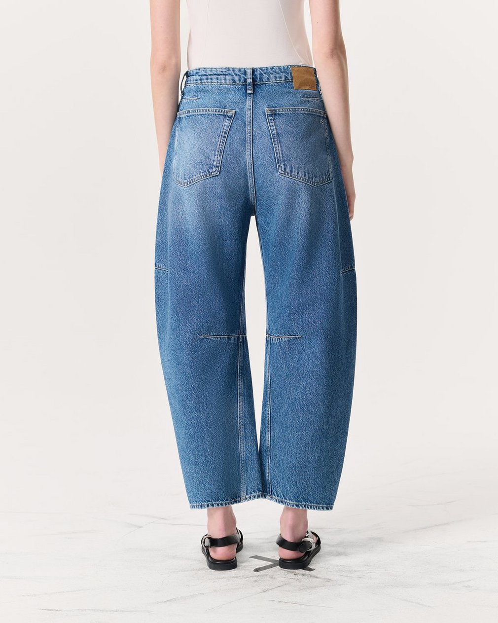 Charlie Ankle-Length Barrel Jeans Accord - Image 5