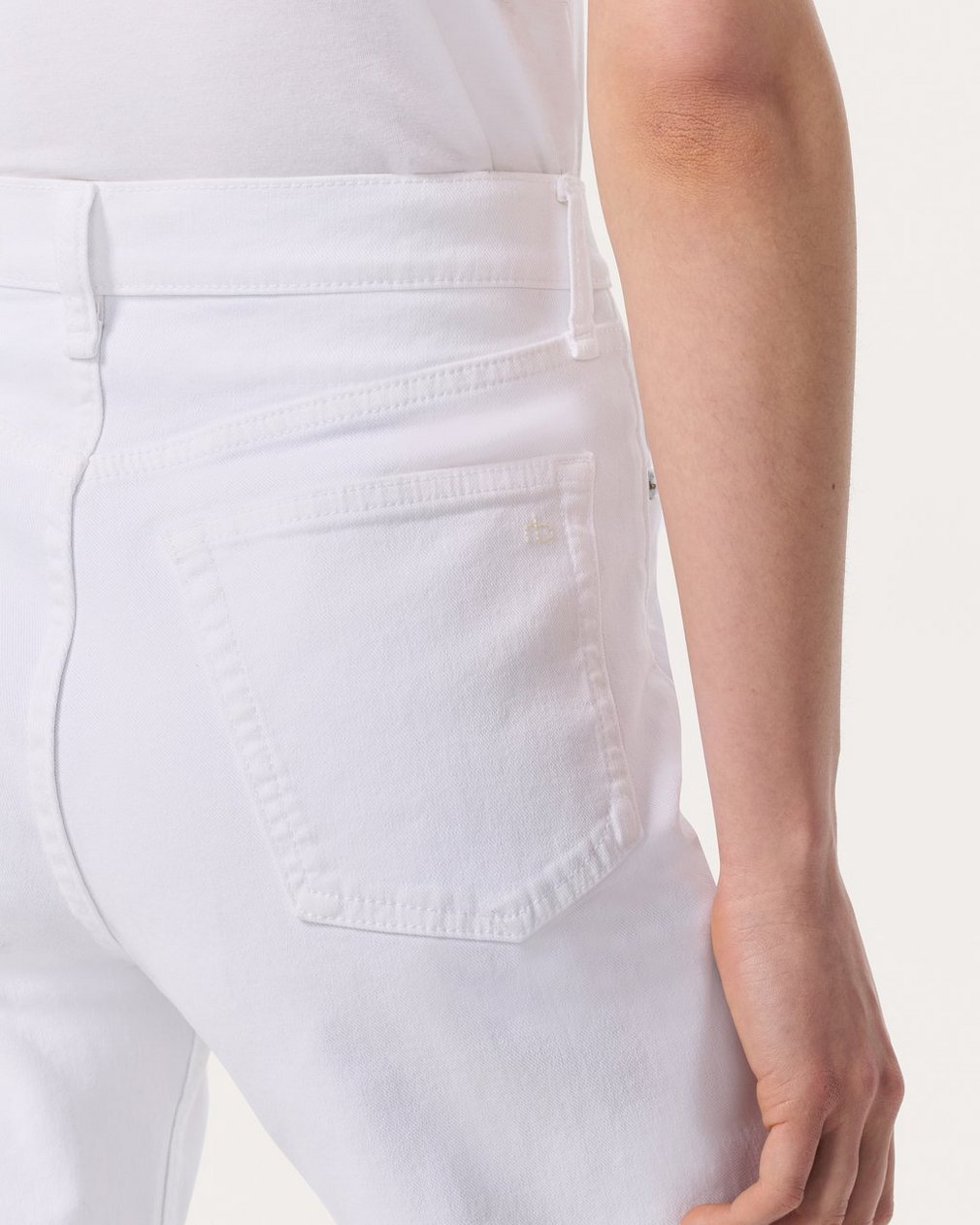 Shea Relaxed Straight Jeans Optic White - Image 5