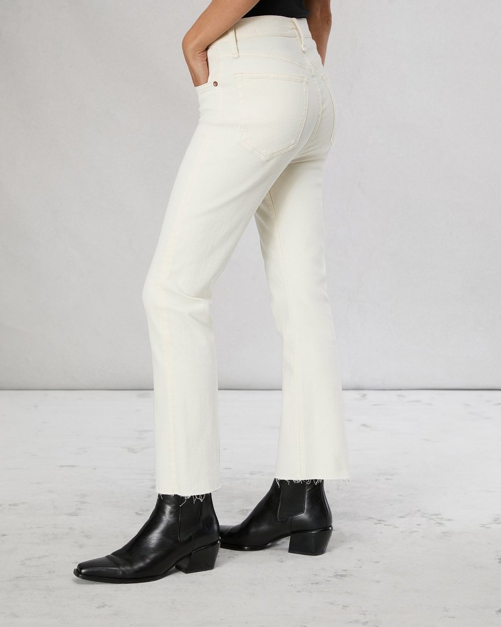 Peyton Ankle Bootcut Jean Ecru - Image 4