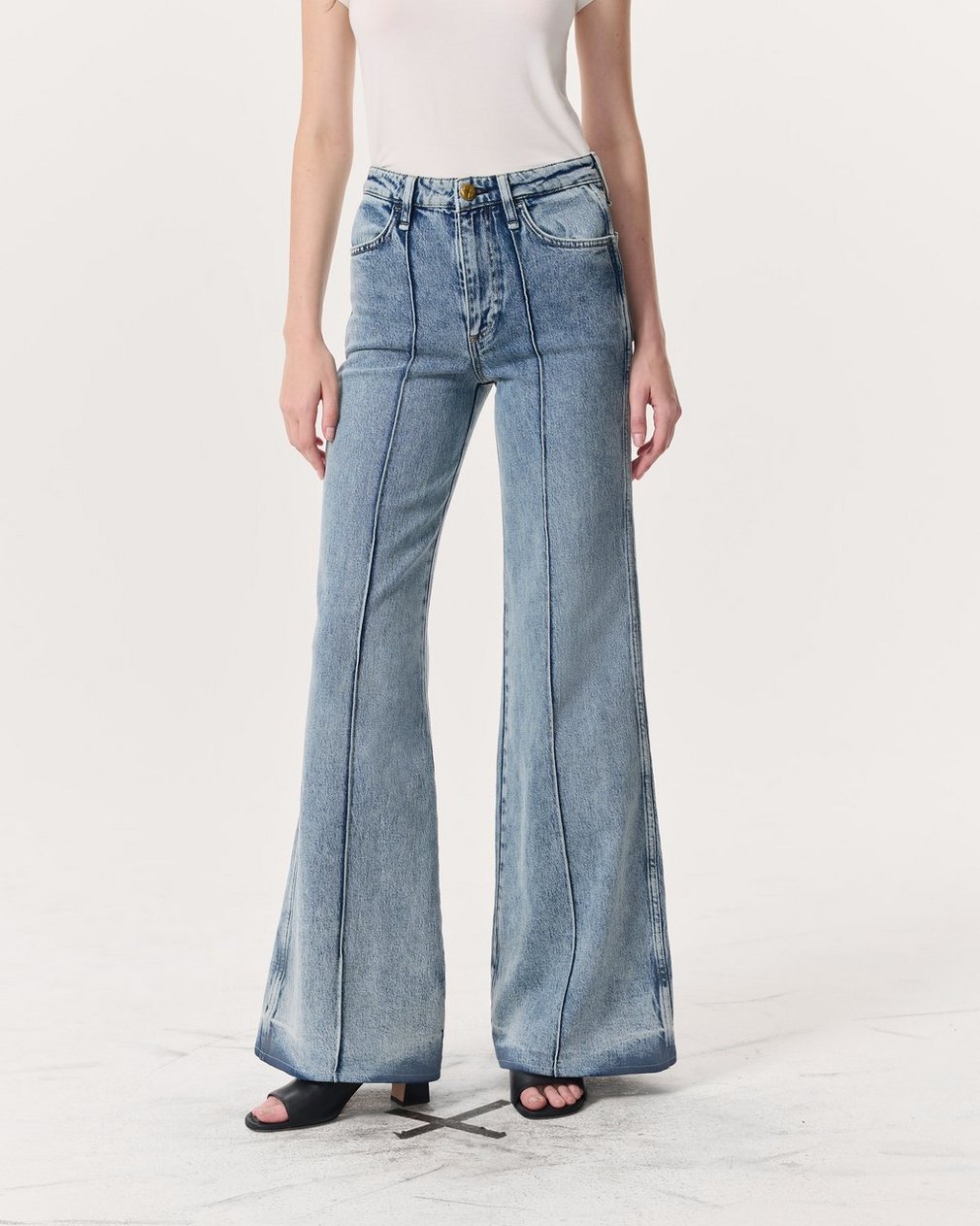 Skylar Wide-Leg Flare Jeans Clementine - Image 3