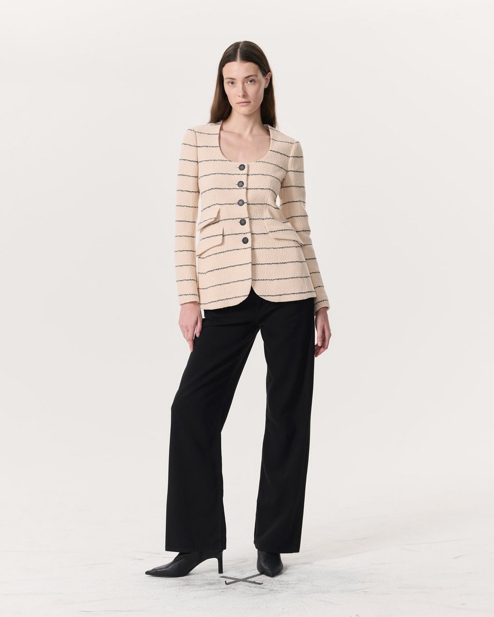 Roslyn Cotton Tweed Scoop-Neck Blazer Cream - Image 4