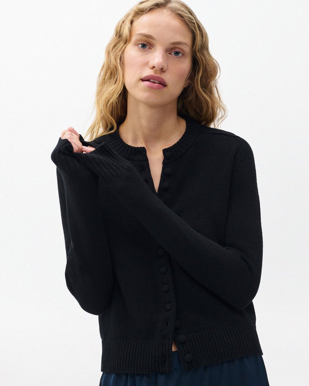 Wallace Crewneck Cardigan Black