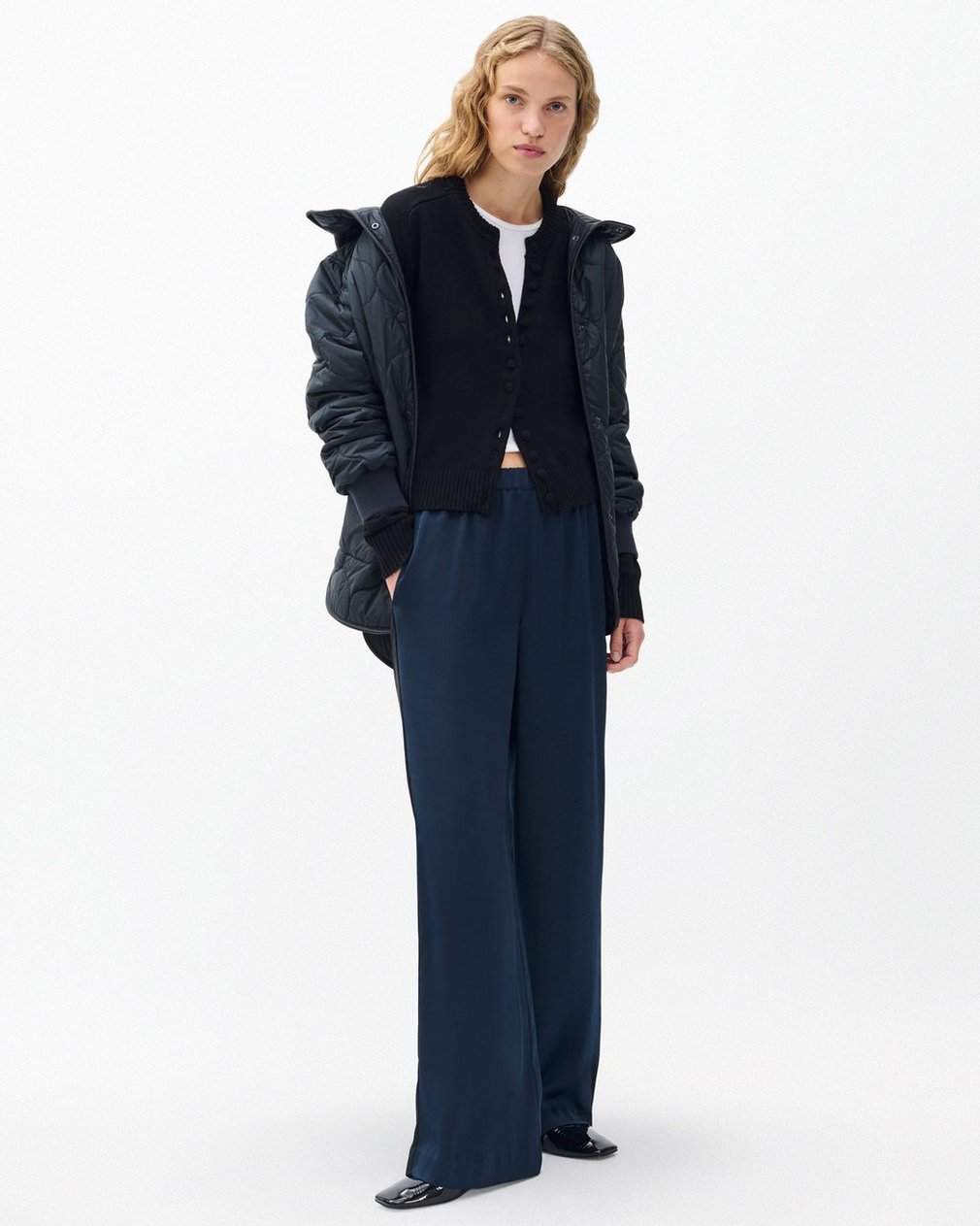 Wallace Crewneck Cardigan Black - Image 3