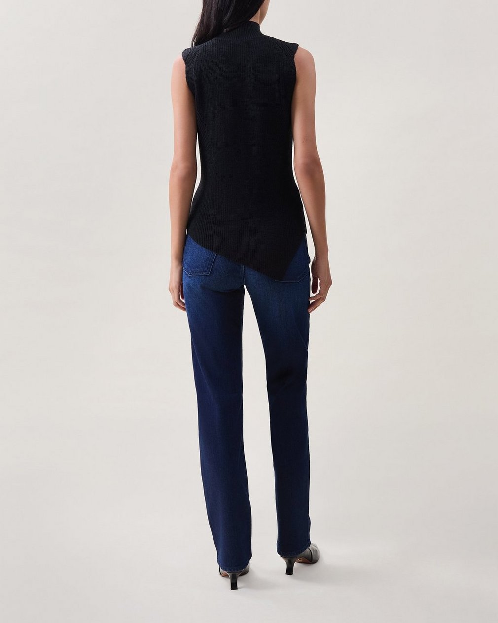 Gretchin Asymmetric Top Black - Image 2