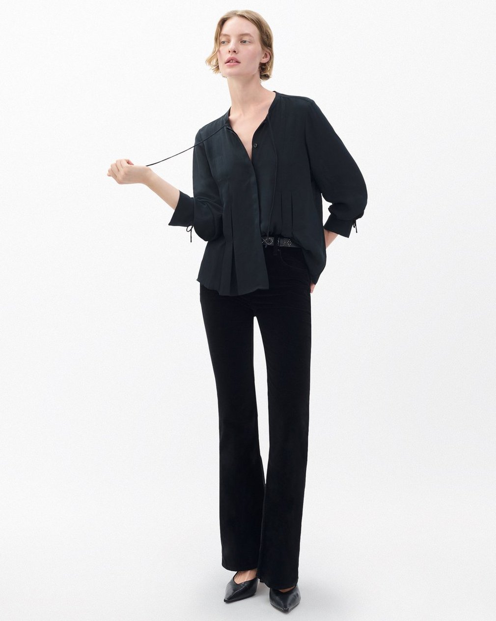 Arden Pleated Blouse Black - Image 3
