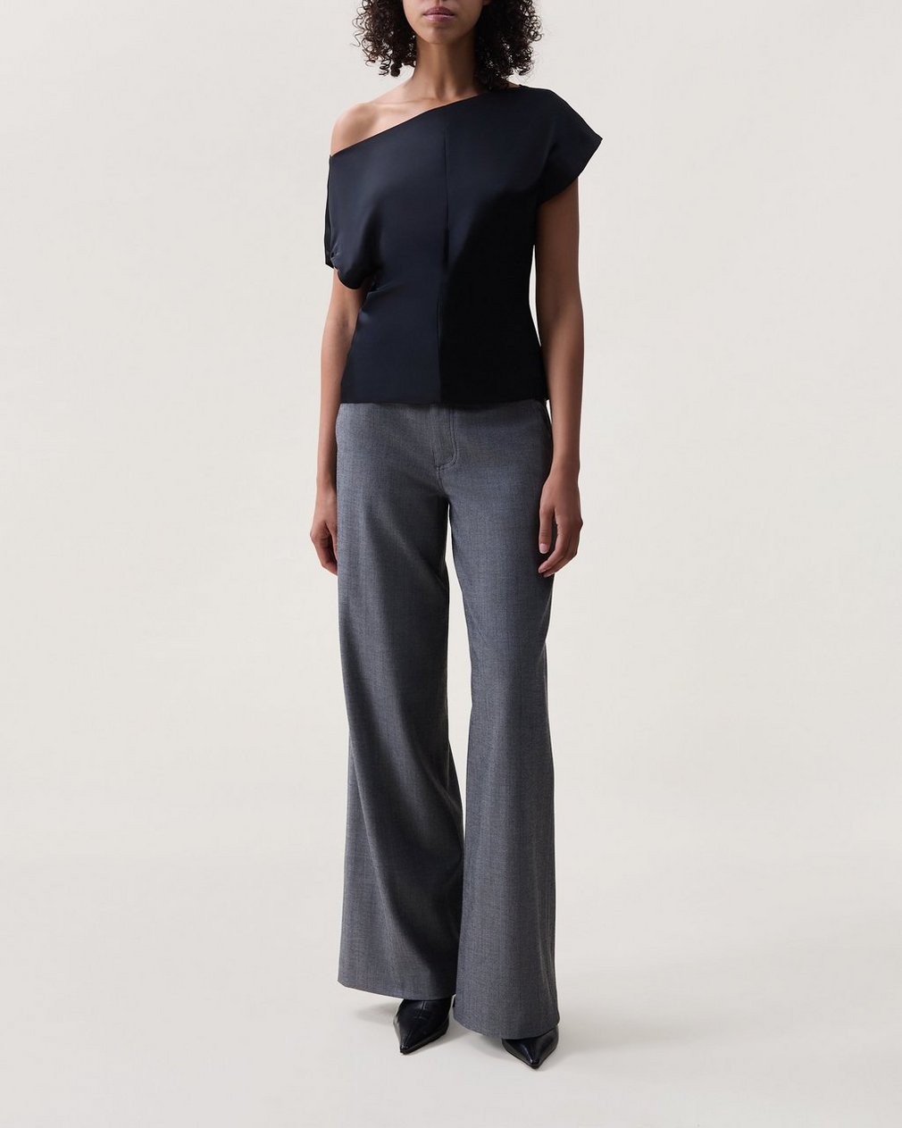 Evelyn Satin Top Black