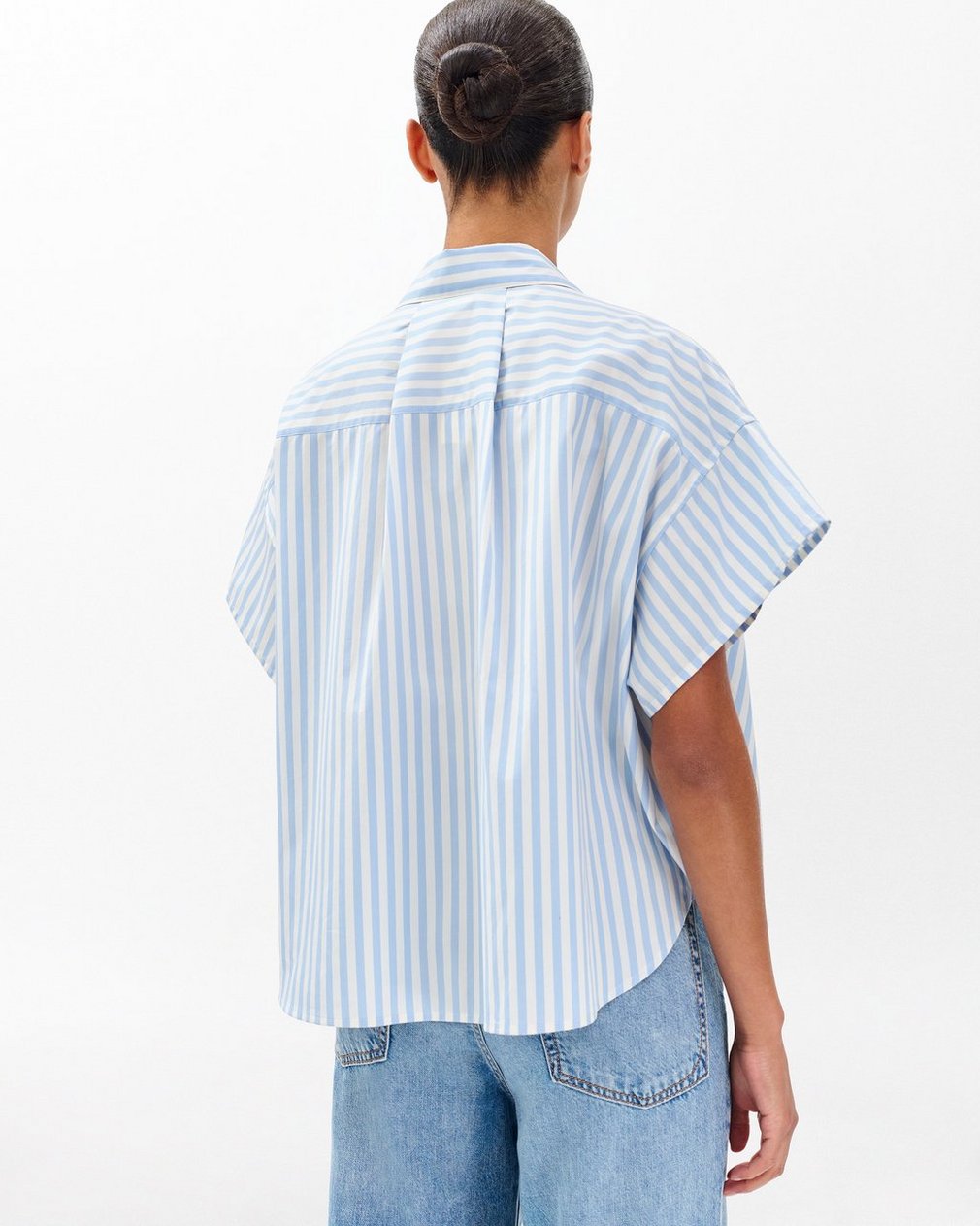 Martha Striped Short-Sleeve Shirt Light Blue Stripe - Image 5