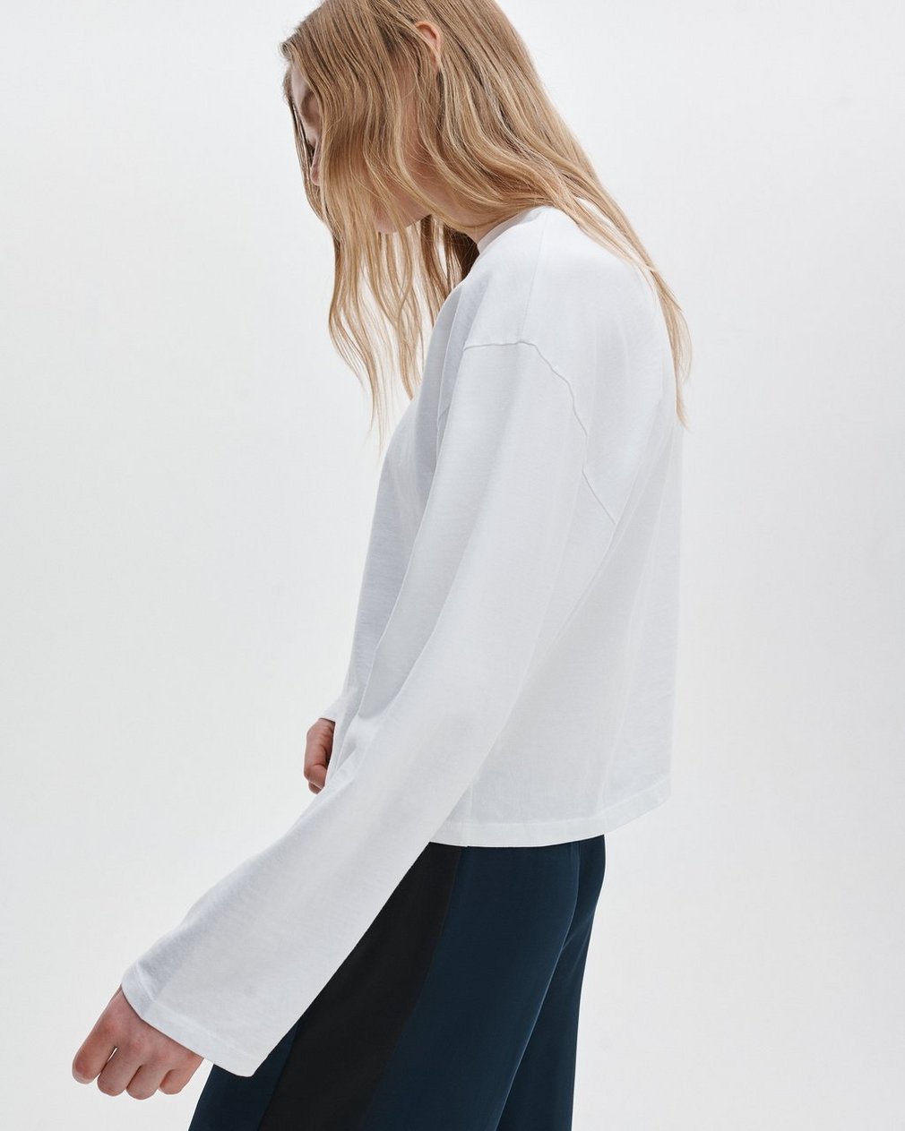 Kelly Boxy Long-Sleeve T Shirt White - Image 4