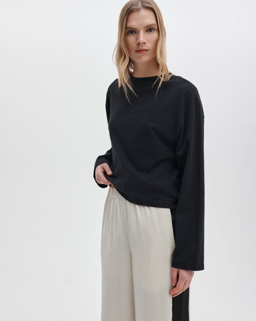 Kelly Boxy Long-Sleeve T Shirt Black