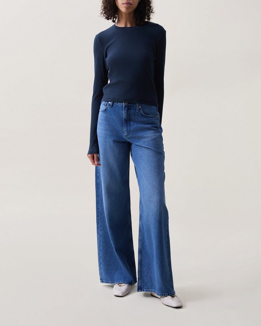 Essie Ribbed Cropped T Shirt Salute