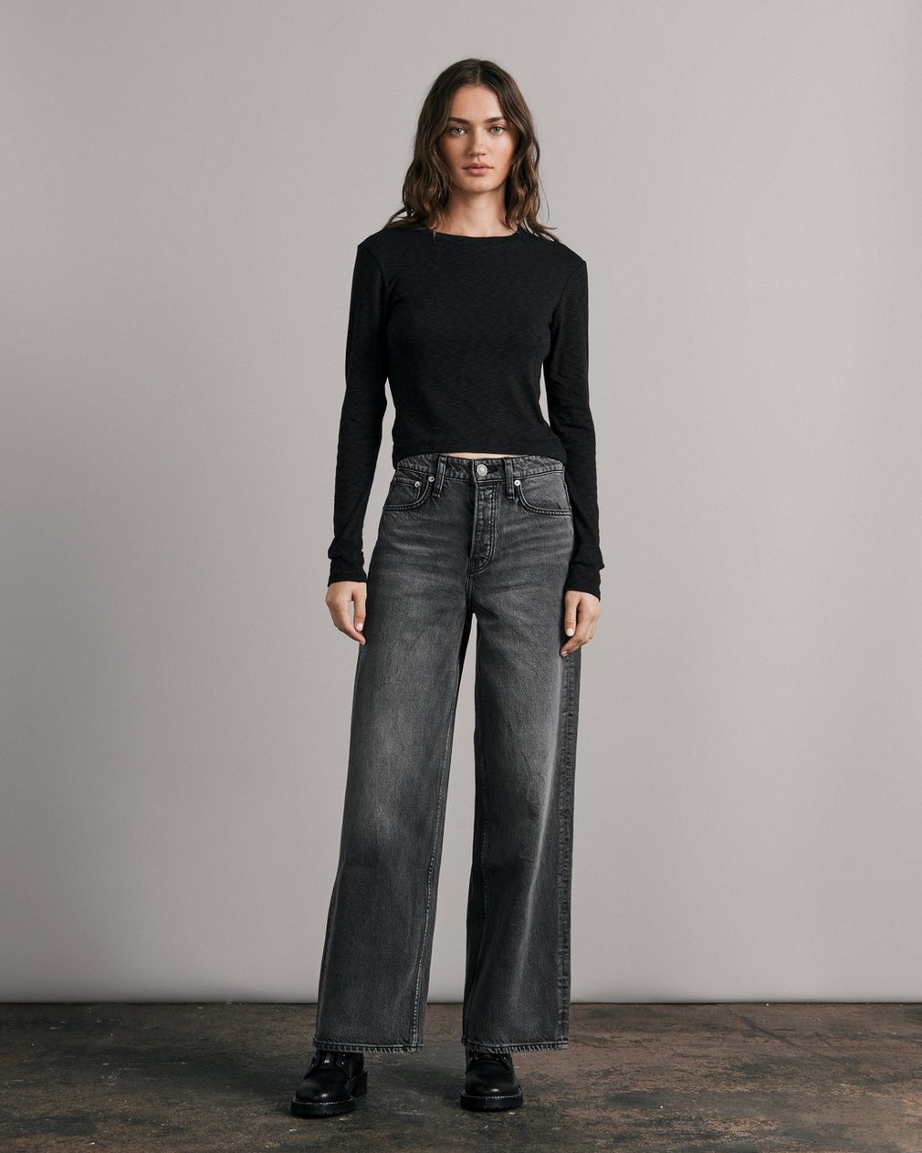 Cropped Longsleeve Rib T-Shirt Black - Image 2