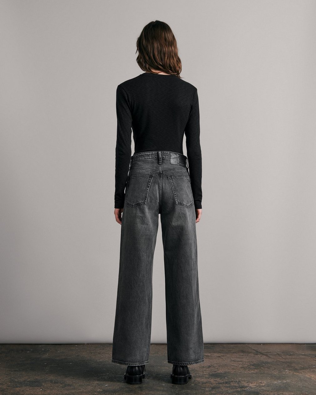 Cropped Longsleeve Rib T-Shirt Black - Image 3