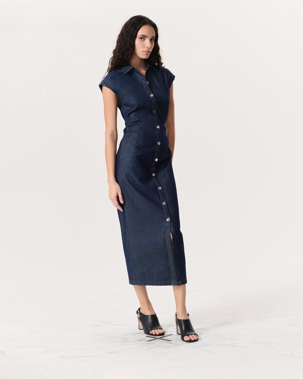 rbAIRFLEX Leah Denim Midi Dress Rinse - Image 4