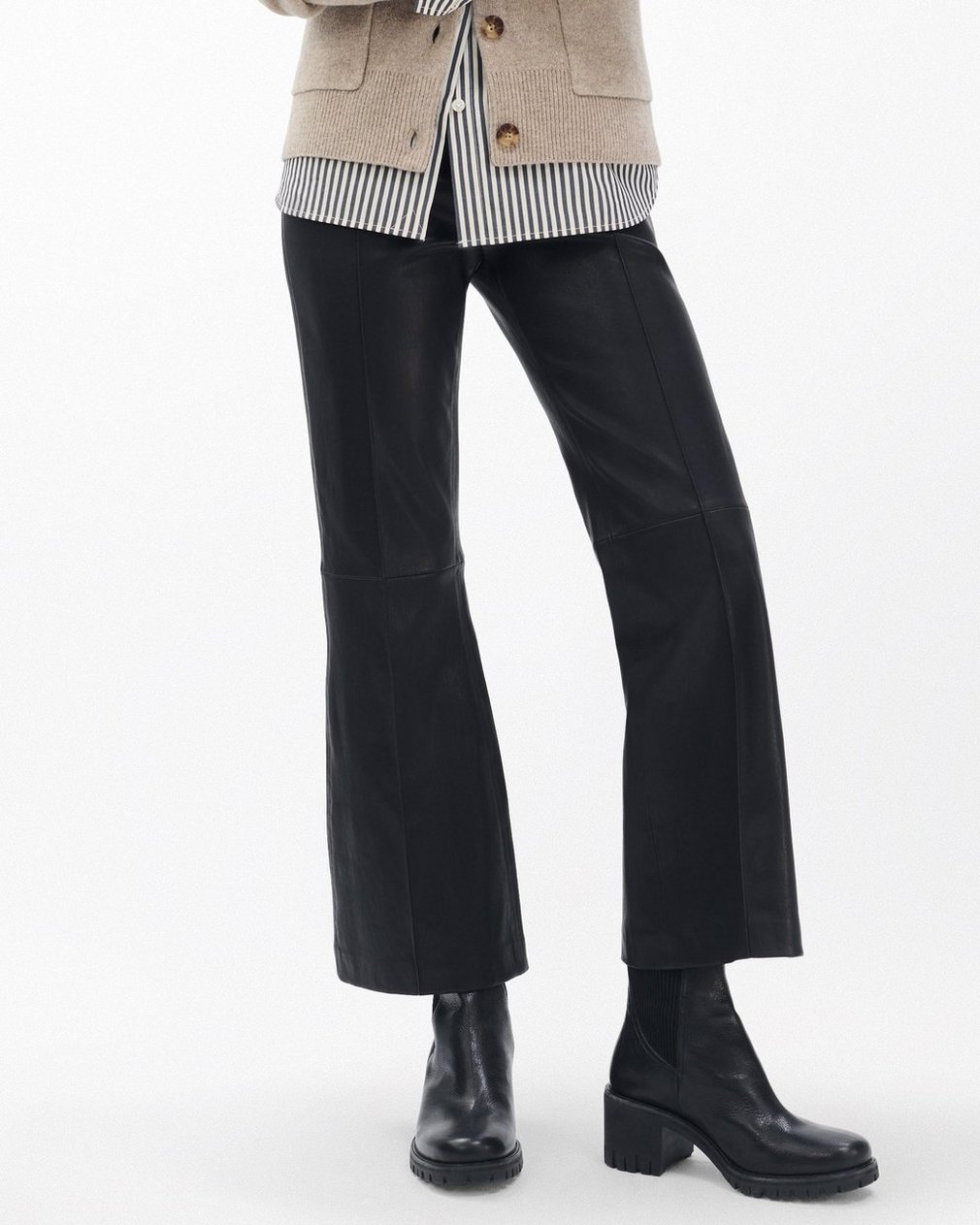 Corey Heeled Leather Chelsea Boots Black - Image 2