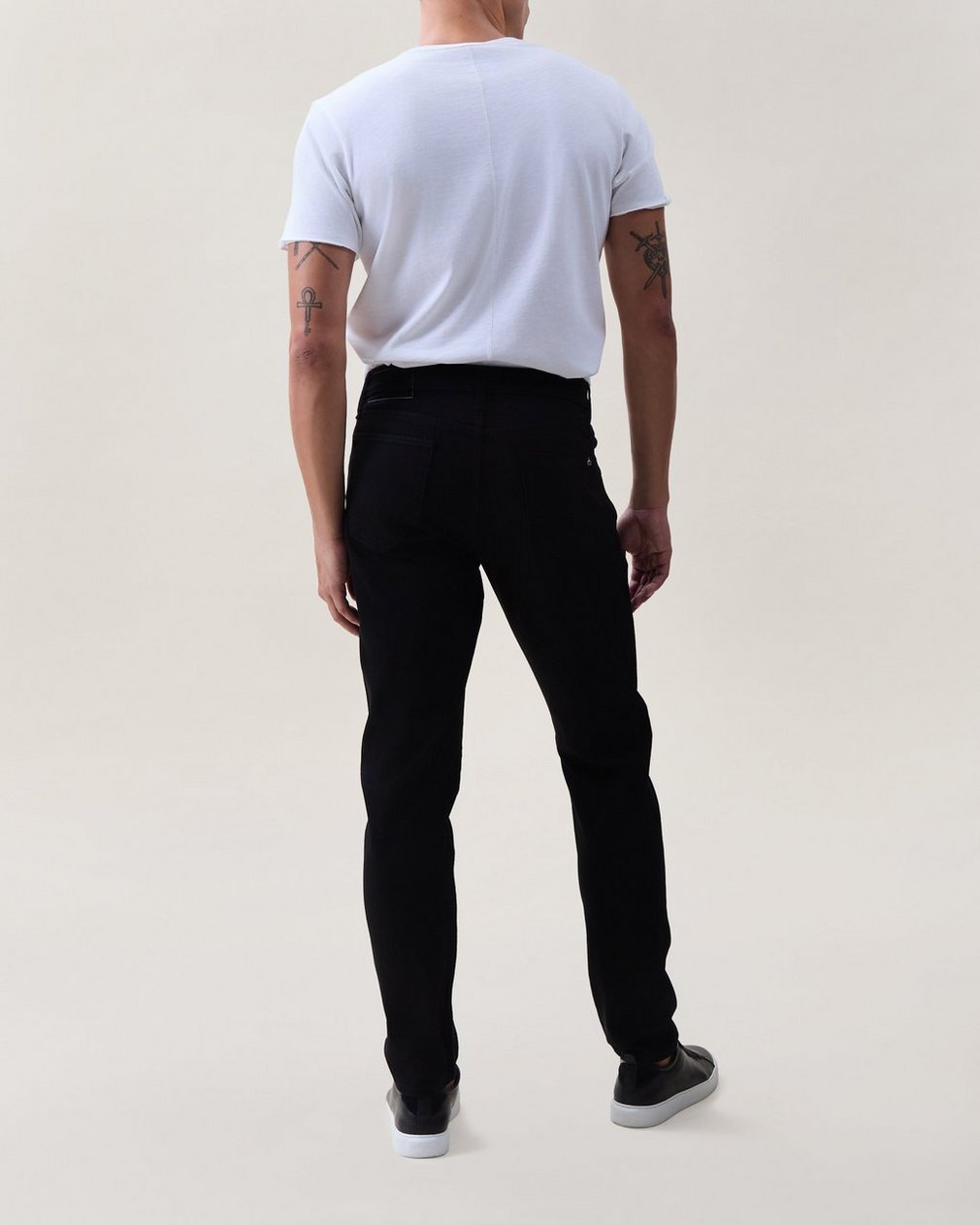 rb Fit 3 Athletic Jeans Black - Image 2