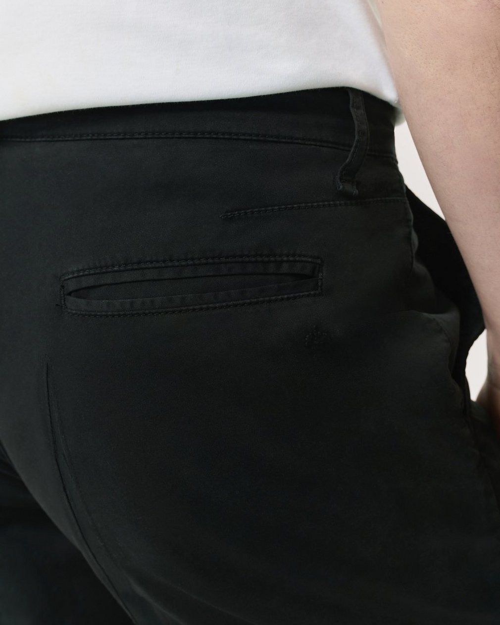 Standard Chino Shorts Black - Image 5