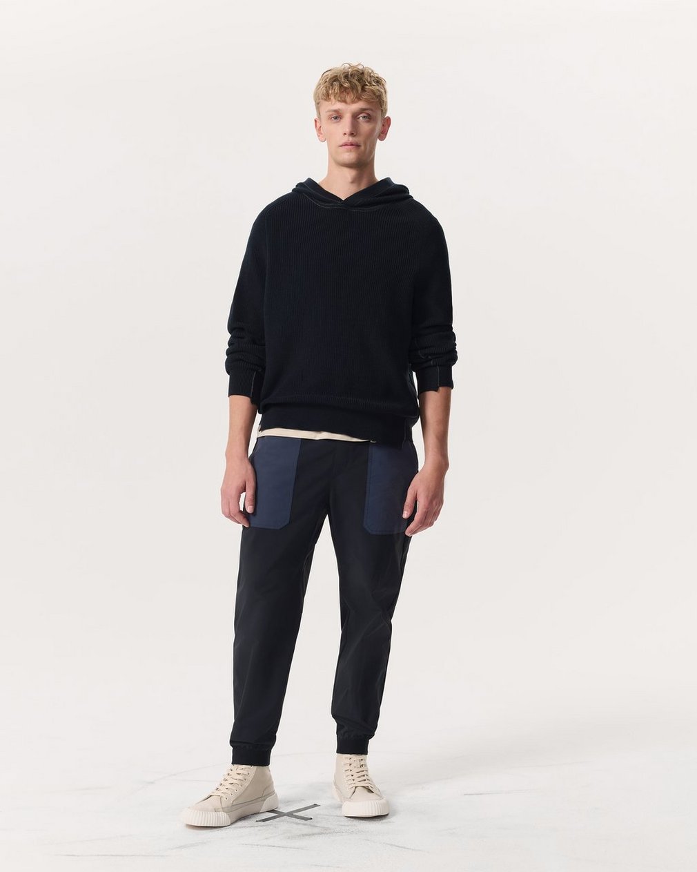 Robert Color-Blocked Jogger Pants Jet Black