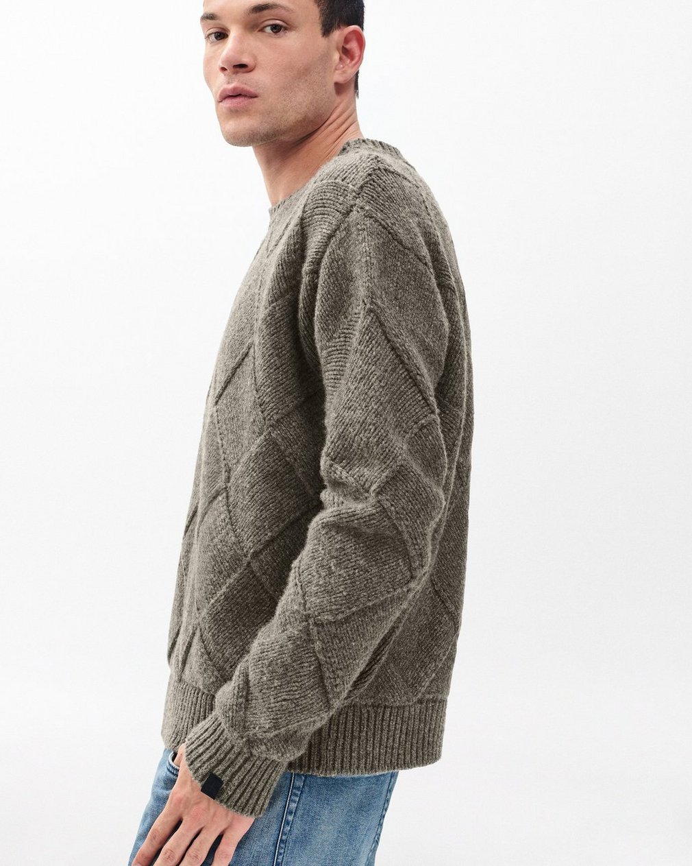 Hand-Knit Entrelac Wool Sweater Charcoal - Image 4