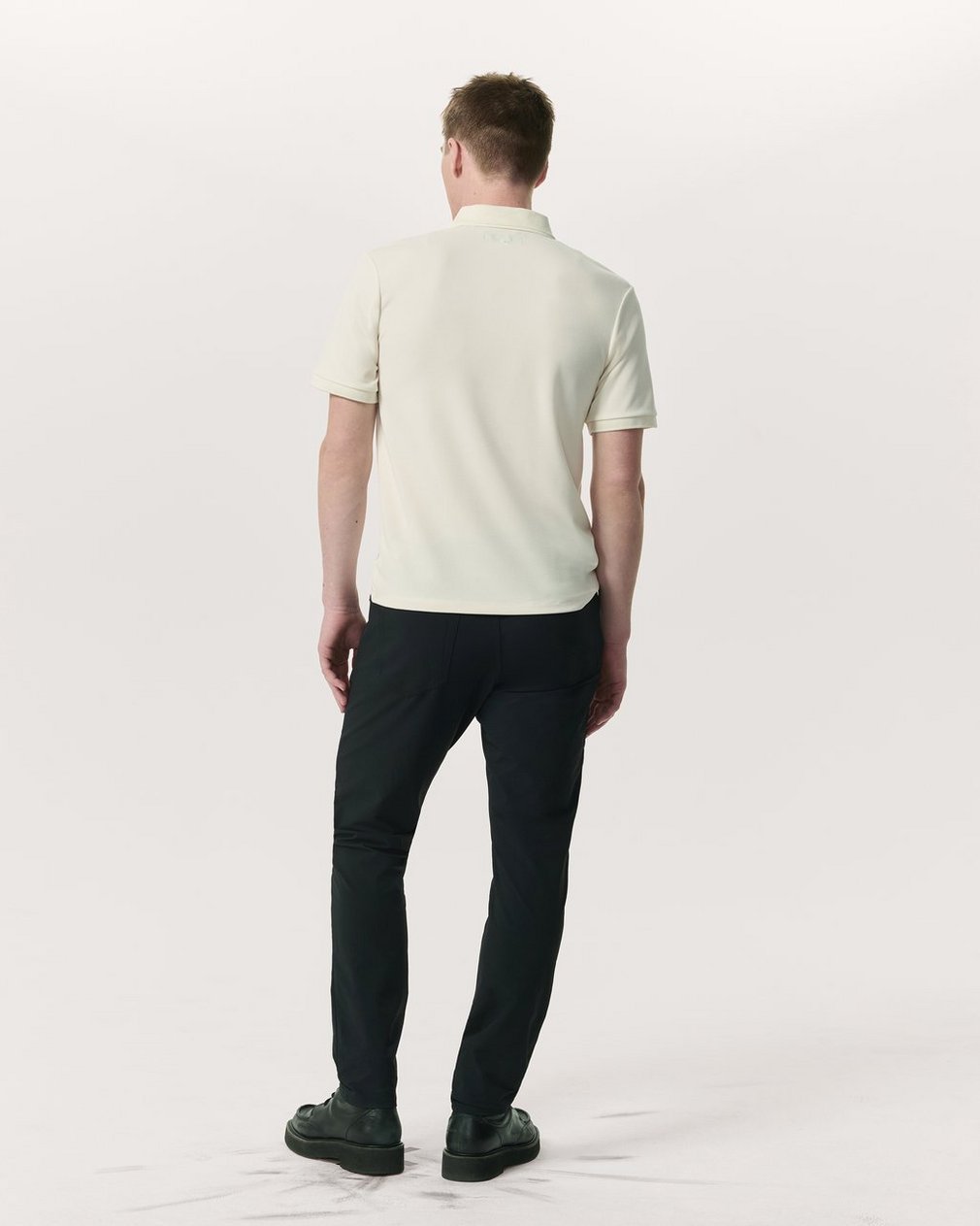 Tech Stretch Piqu?? Polo Chalk - Image 5