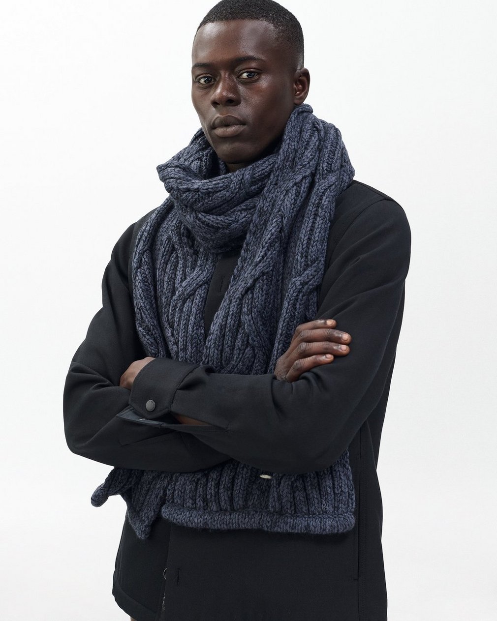 Cable-Knit Scarf Navy Multi - Image 2